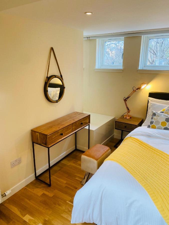 Appartement 2 Bed 2 Bath With Private Parking à Édimbourg Extérieur photo