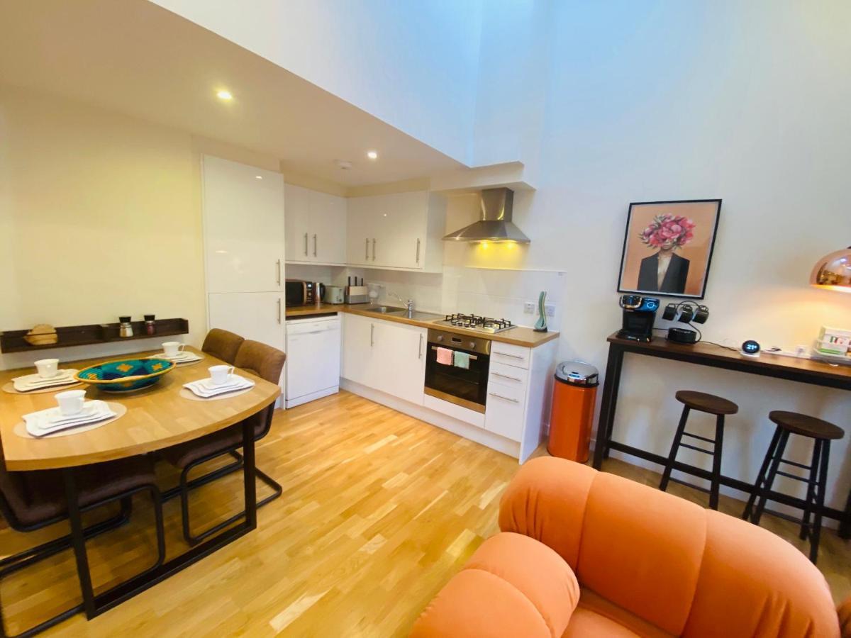 Appartement 2 Bed 2 Bath With Private Parking à Édimbourg Extérieur photo